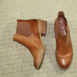 Timberland Women's Cortina Valley Cognac Leather Chelsea Boots size 10 Lug Sole